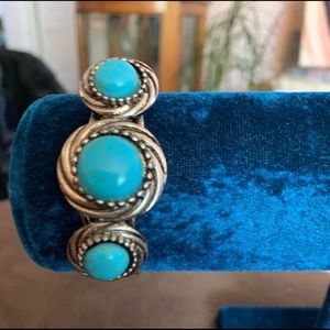 Handmade Howlite/Turquoise Bracelet  NWOT